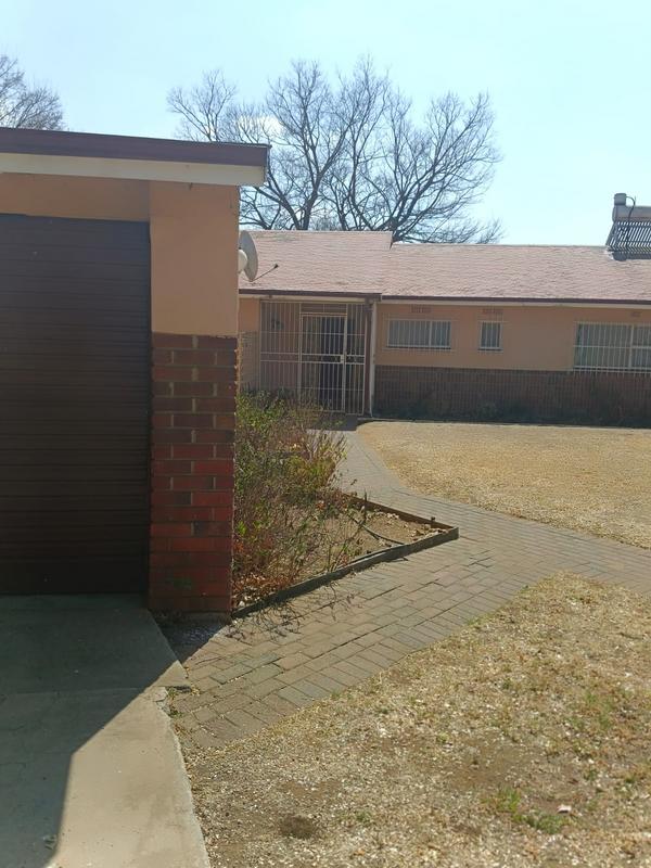 5 Bedroom Property for Sale in Sasolburg Free State